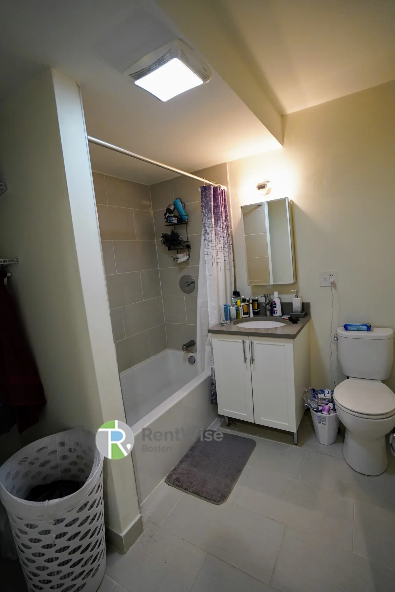 Studio bed, 1 bath apartment for rent at 10 Brainerd Rd Unit 17, Allston — photo 8 of 15