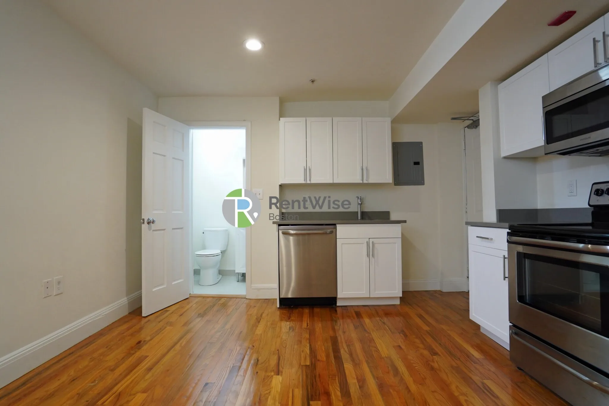1 bed, 1 bath apartment for rent at 10 Brainerd Rd Unit 17D, Allston — photo 3 of 19