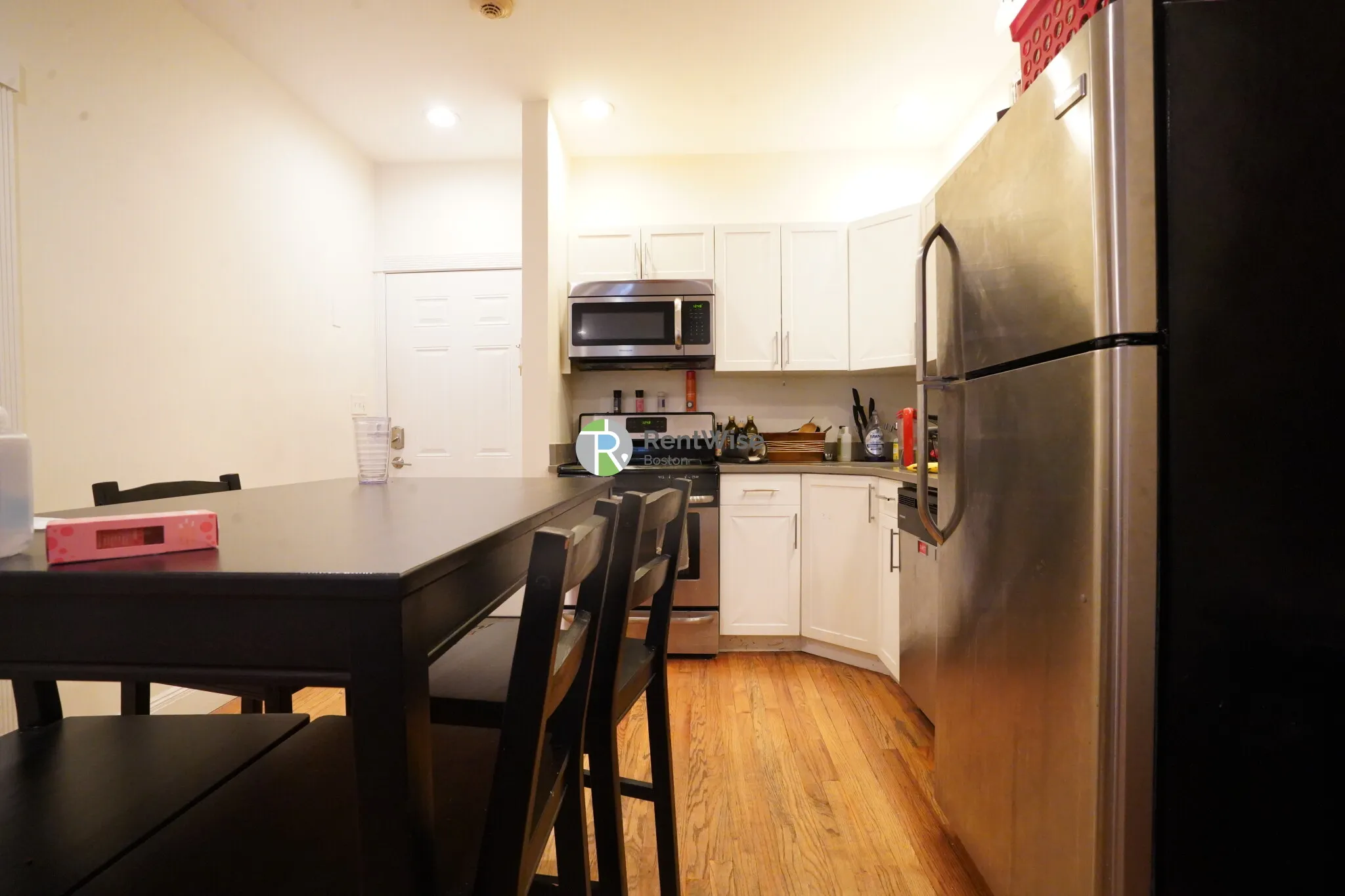 3 bed, 2 bath apartment for rent at 10 Brainerd Rd Unit 22, Allston — photo 9 of 25