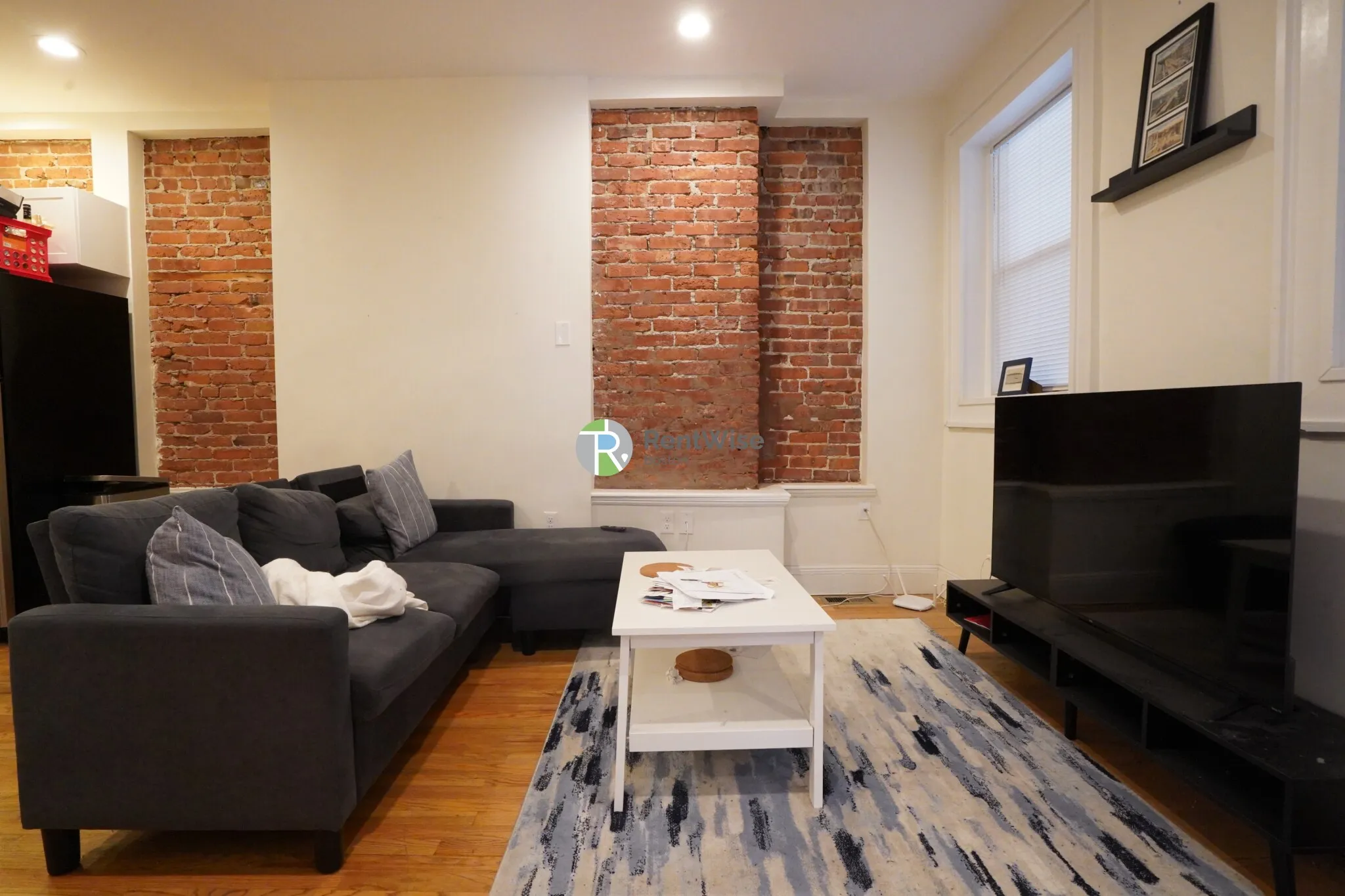3 bed, 2 bath apartment for rent at 10 Brainerd Rd Unit 22, Allston — photo 2 of 25