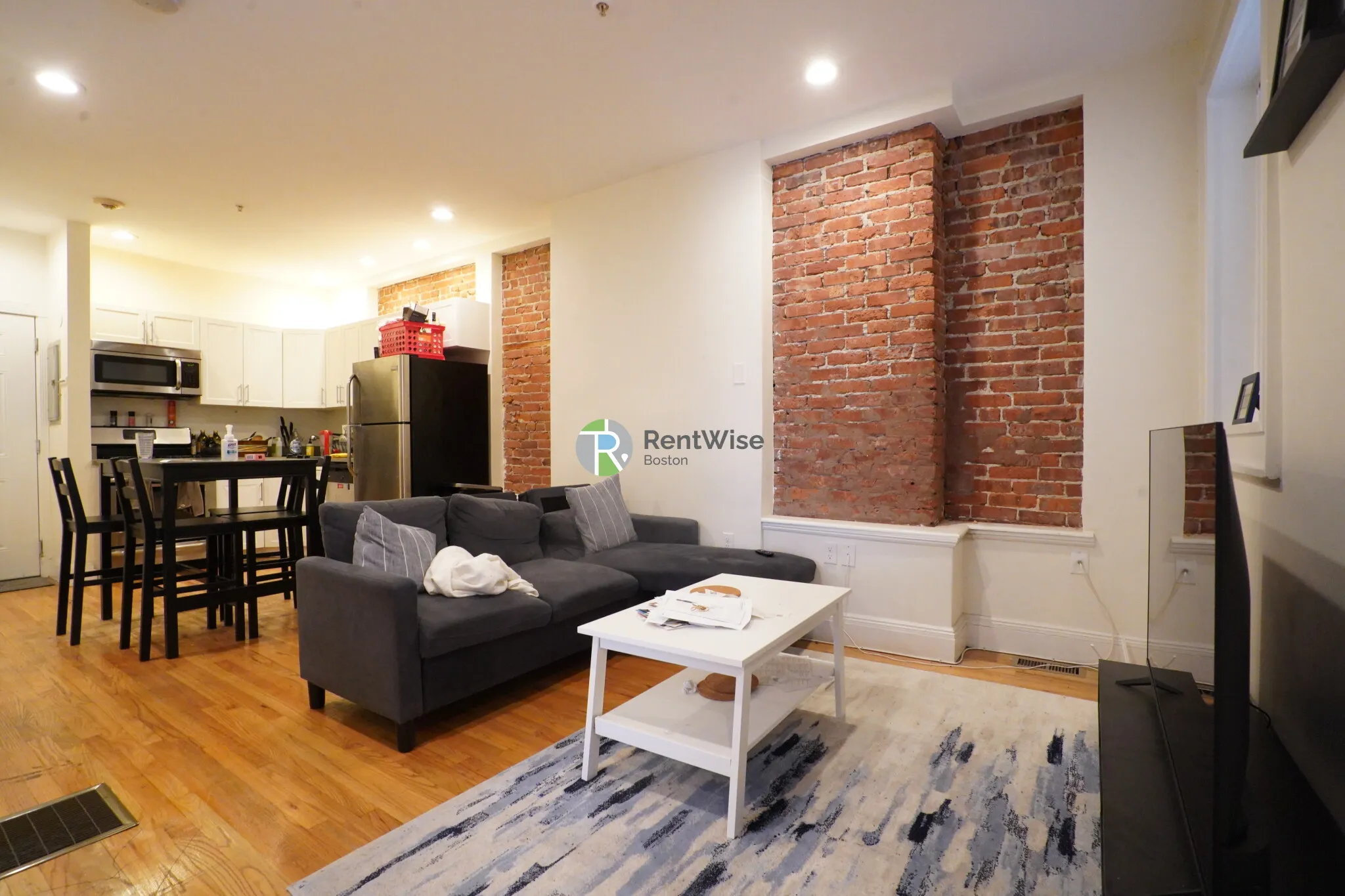 3 bed, 2 bath apartment for rent at 10 Brainerd Rd Unit 22, Allston — photo 1 of 25