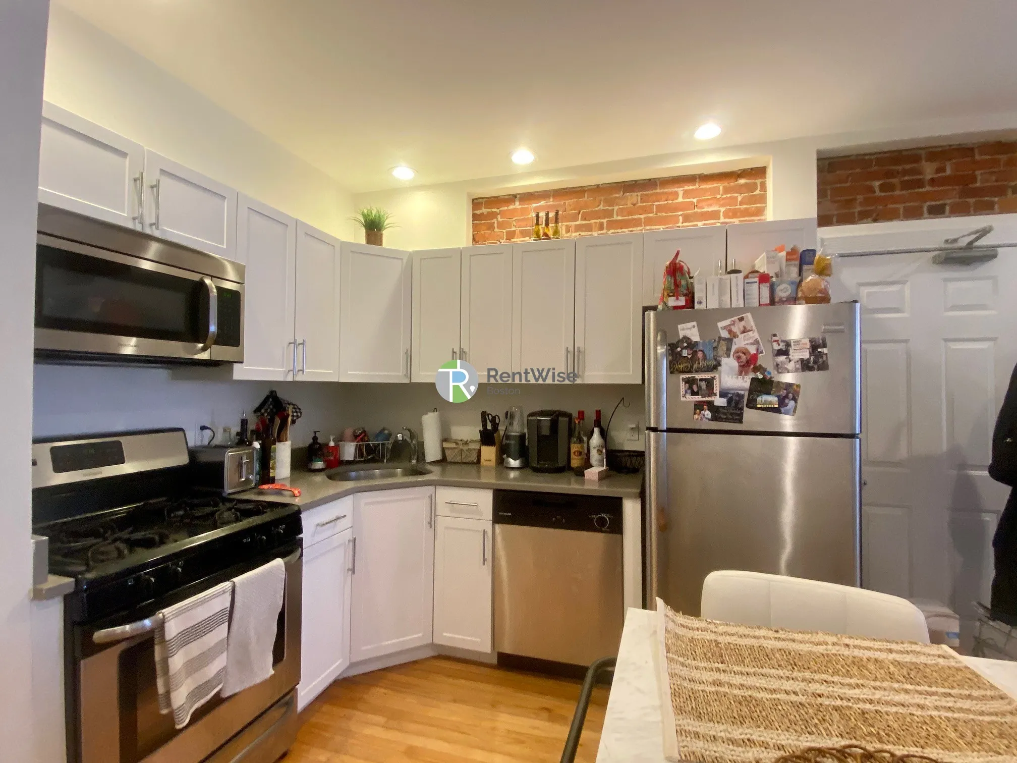 2 bed, 1 bath apartment for rent at 10 Brainerd Rd Unit 35, Allston — photo 7 of 22