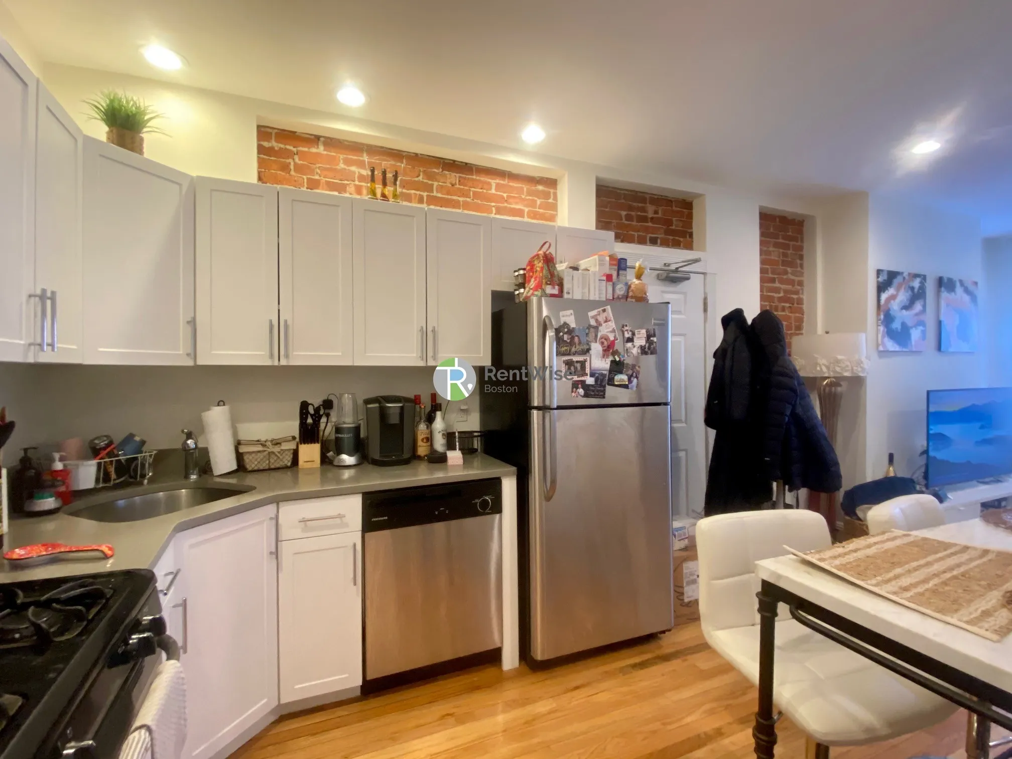 2 bed, 1 bath apartment for rent at 10 Brainerd Rd Unit 35, Allston — photo 10 of 22