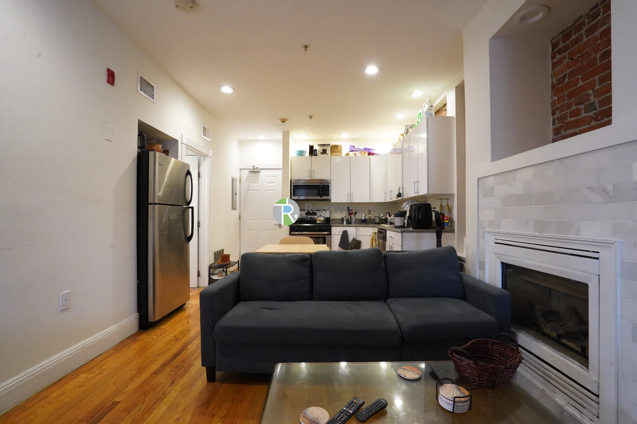 3 bed, 2 bath apartment for rent at 10 Brainerd Rd Unit 38, Allston — photo 4 of 24