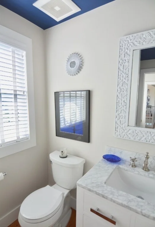 6 bed, 4+ bath apartment for rent at 10 Brant Point Rd, Nantucket — photo 19 of 31