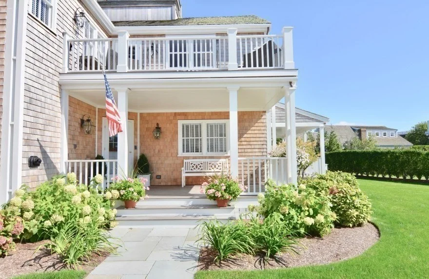 6 bed, 4+ bath apartment for rent at 10 Brant Point Rd, Nantucket — photo 2 of 31
