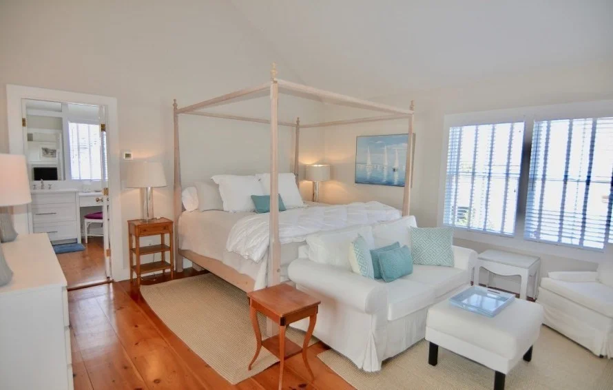 6 bed, 4+ bath apartment for rent at 10 Brant Point Rd, Nantucket — photo 29 of 31