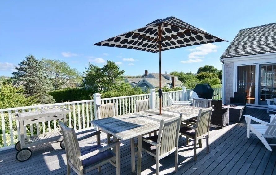 6 bed, 4+ bath apartment for rent at 10 Brant Point Rd, Nantucket — photo 4 of 31