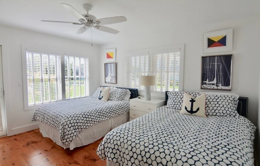 6 bed, 4+ bath apartment for rent at 10 Brant Point Rd, Nantucket — photo 9 of 31