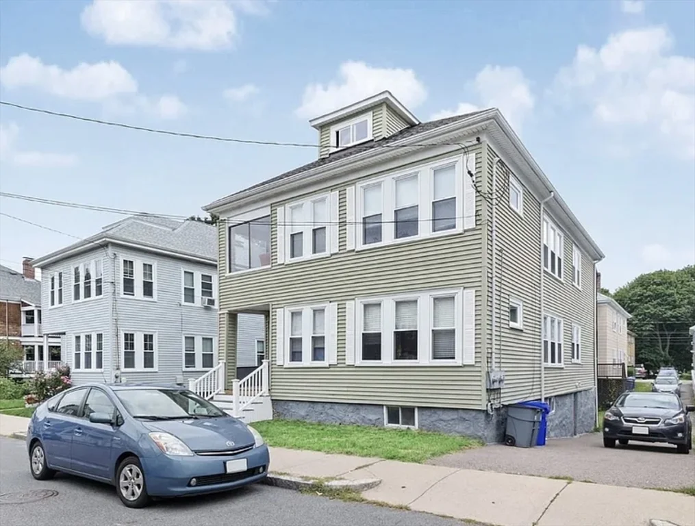 3 bed, 1 bath apartment for rent at 10 Branton St Unit 2, Dorchester — photo 1 of 13