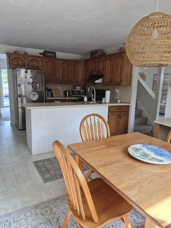 4 bed, 2 bath apartment for rent at 10 Breakwater Ct Unit 10, Marshfield — photo 13 of 16