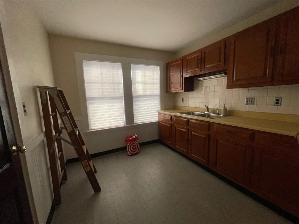 2 bed, 1 bath apartment for rent at 10 Breck St Unit 1, Milton — photo 8 of 14