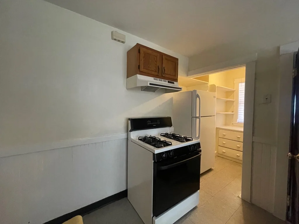 2 bed, 1 bath apartment for rent at 10 Breck St Unit 1, Milton — photo 7 of 14
