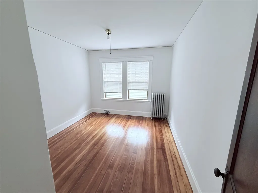 2 bed, 1 bath apartment for rent at 10 Breck Unit U2, Milton — photo 3 of 8