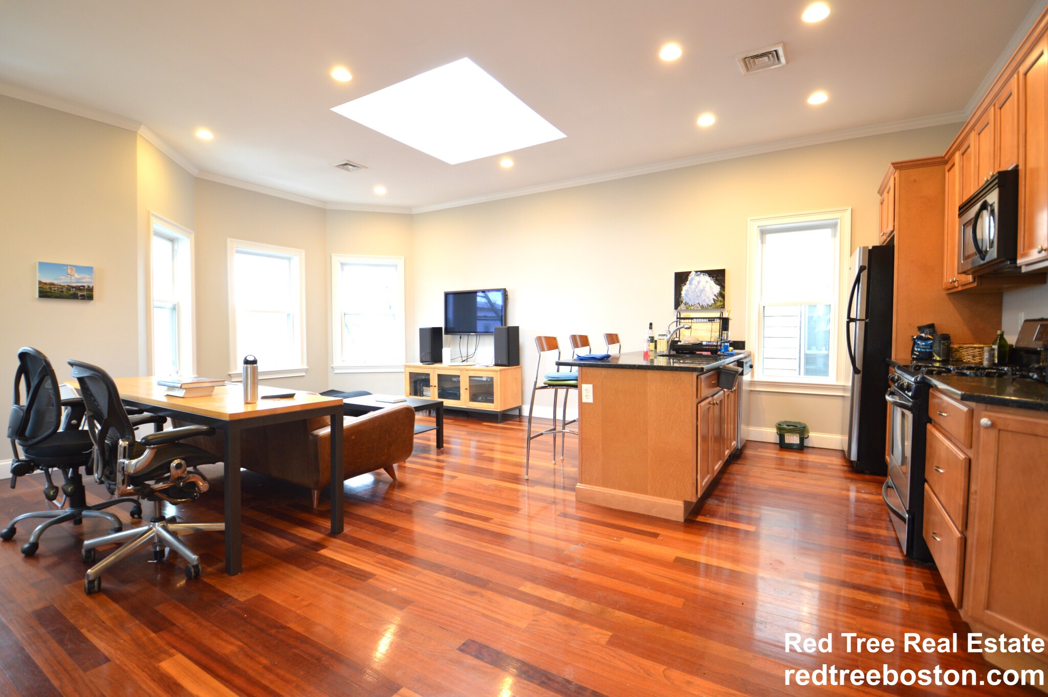2 bed, 1.5 bath apartment for rent at 10 Bristol St Unit 3, Kendall Square