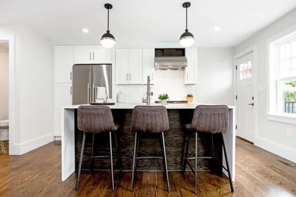 4 bed, 3 bath apartment for rent at 10 Brook St Unit 1, East Somerville — photo 4 of 26