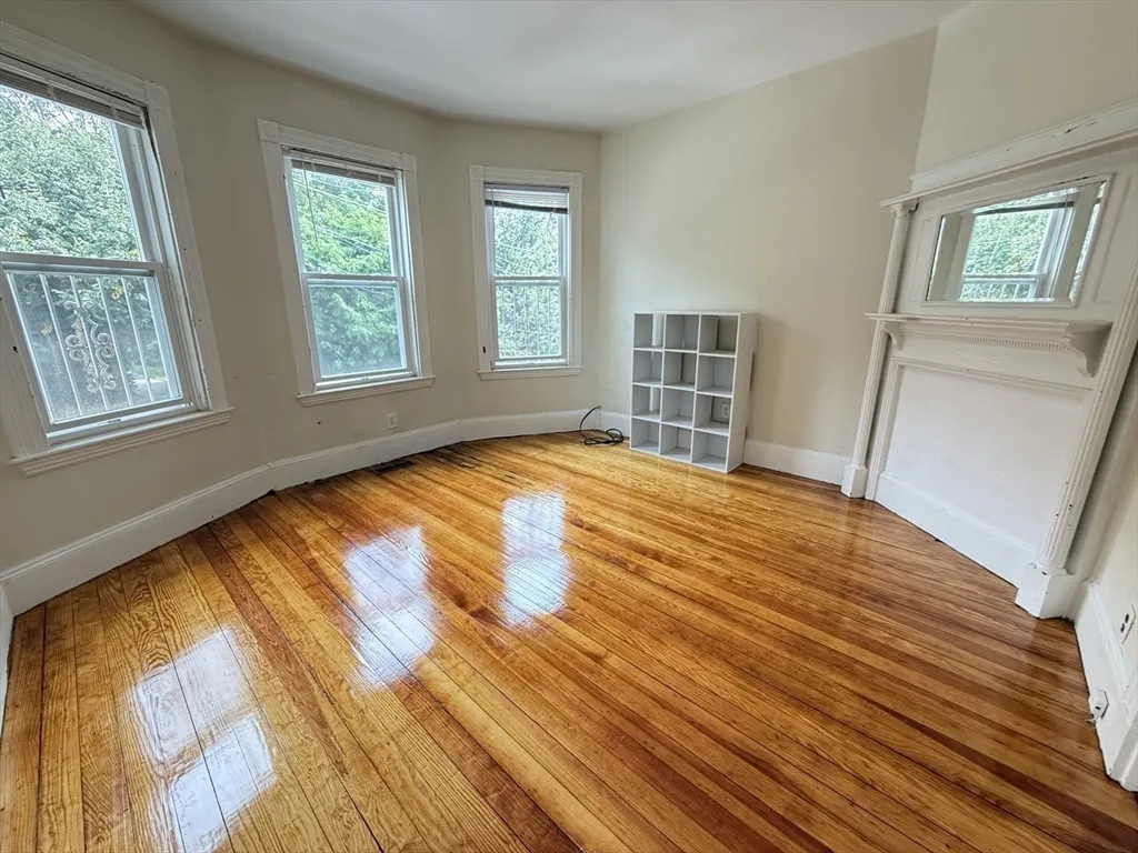 3 bed, 1 bath apartment for rent at 10 Bucknam St , Unit 1 (NOW), Mission Hill — photo 5 of 8