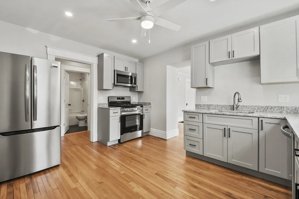2 bed, 1 bath apartment for rent at 10 Cain Ave Unit 10, Weymouth — photo 7 of 34
