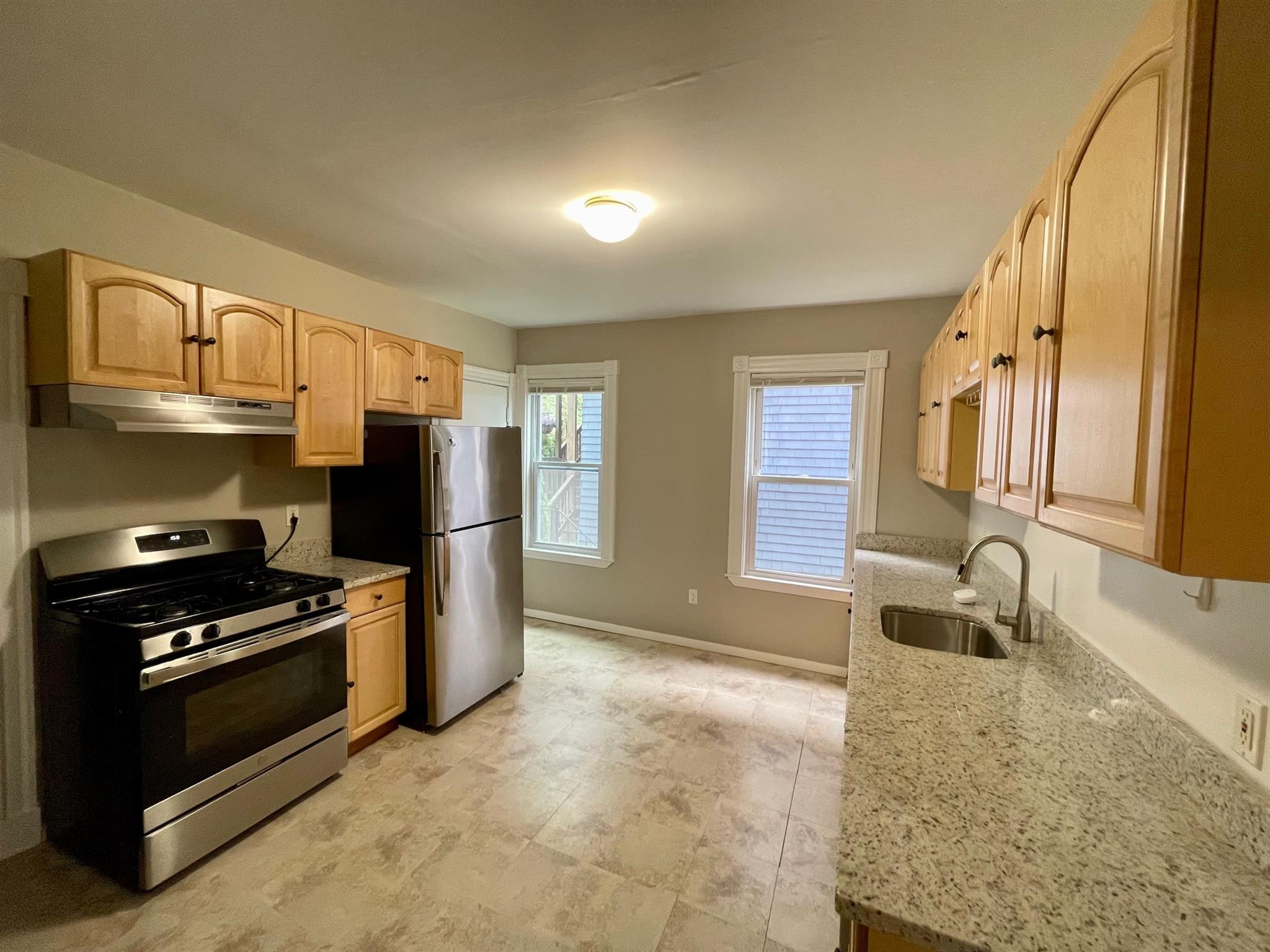 4 bed, 2 bath apartment for rent at 10 Cambridge Ter Unit 1, Neighborhood Nine — photo 1 of 19