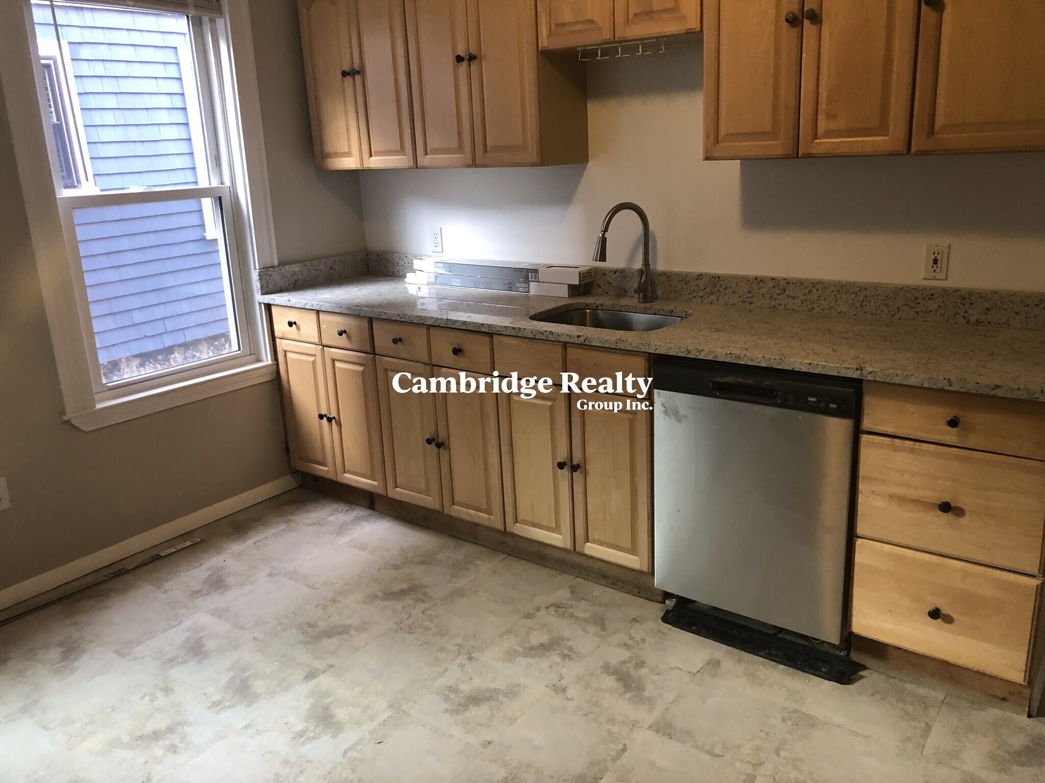 4 bed, 2 bath apartment for rent at 10 Cambridge Ter Unit 1T, Neighborhood Nine