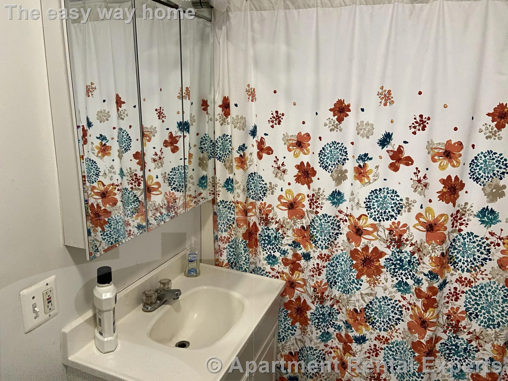 4 bed, 2 bath apartment for rent at 10 Cambridge Terr Unit 1, Porter Square — photo 5 of 17