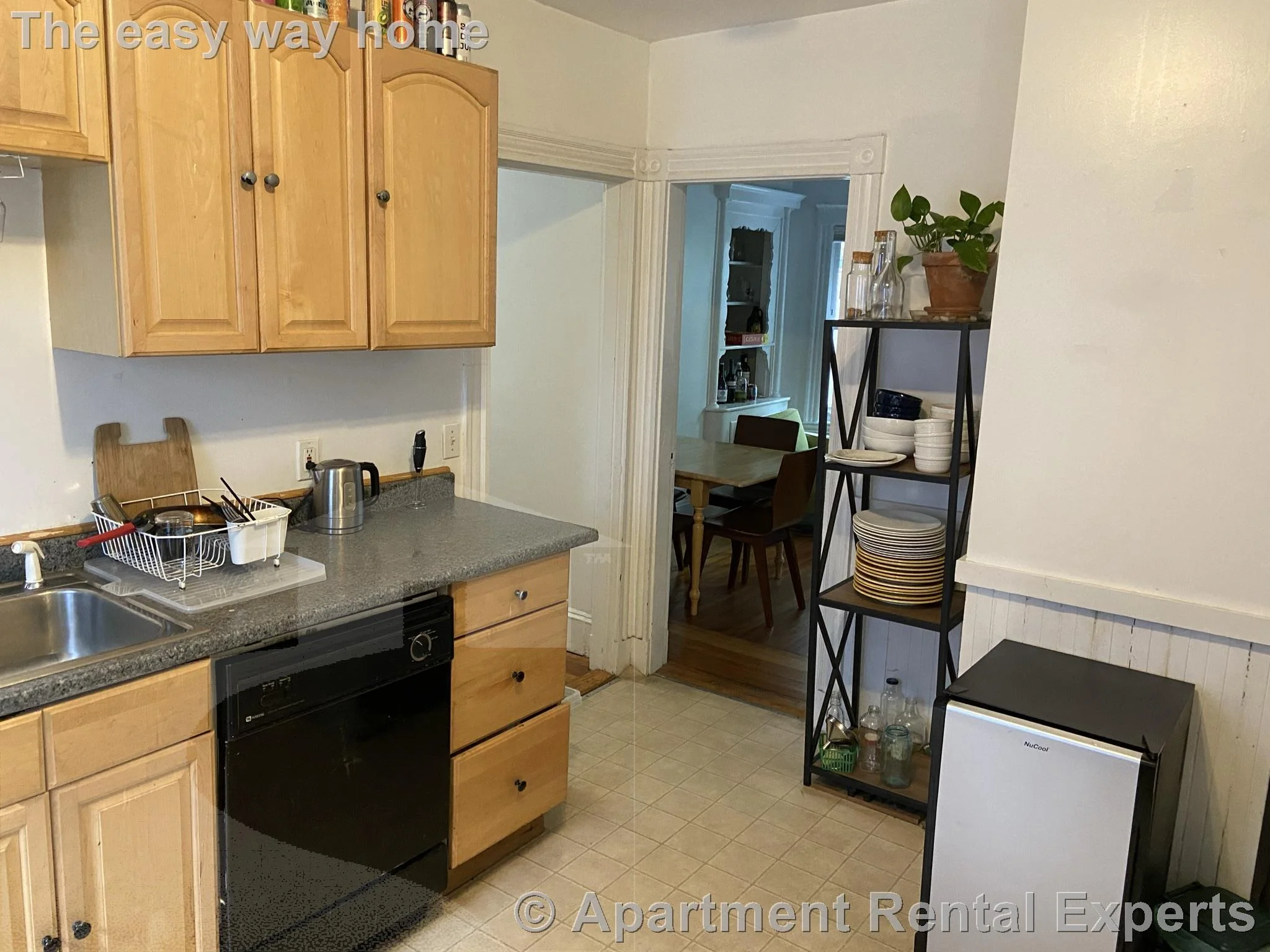 4 bed, 2 bath apartment for rent at 10 Cambridge Terr Unit 1, Porter Square — photo 15 of 17