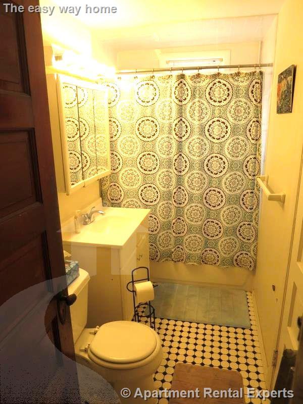 4 bed, 2 bath apartment for rent at 10 Cambridge Terr Unit 2, Porter Square — photo 8 of 14