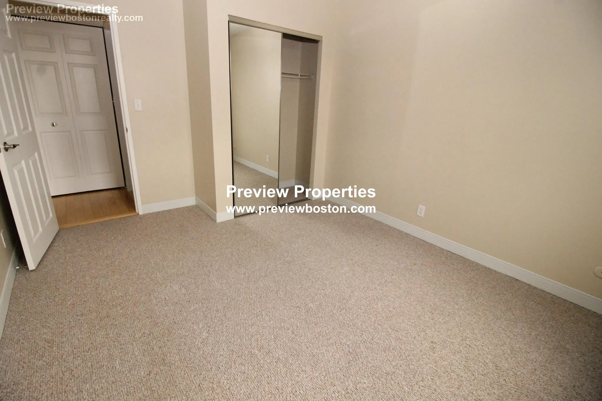 1 bed, 1 bath apartment for rent at 10 Camelot Ct Unit 10-3KP, Brighton — photo 15 of 29