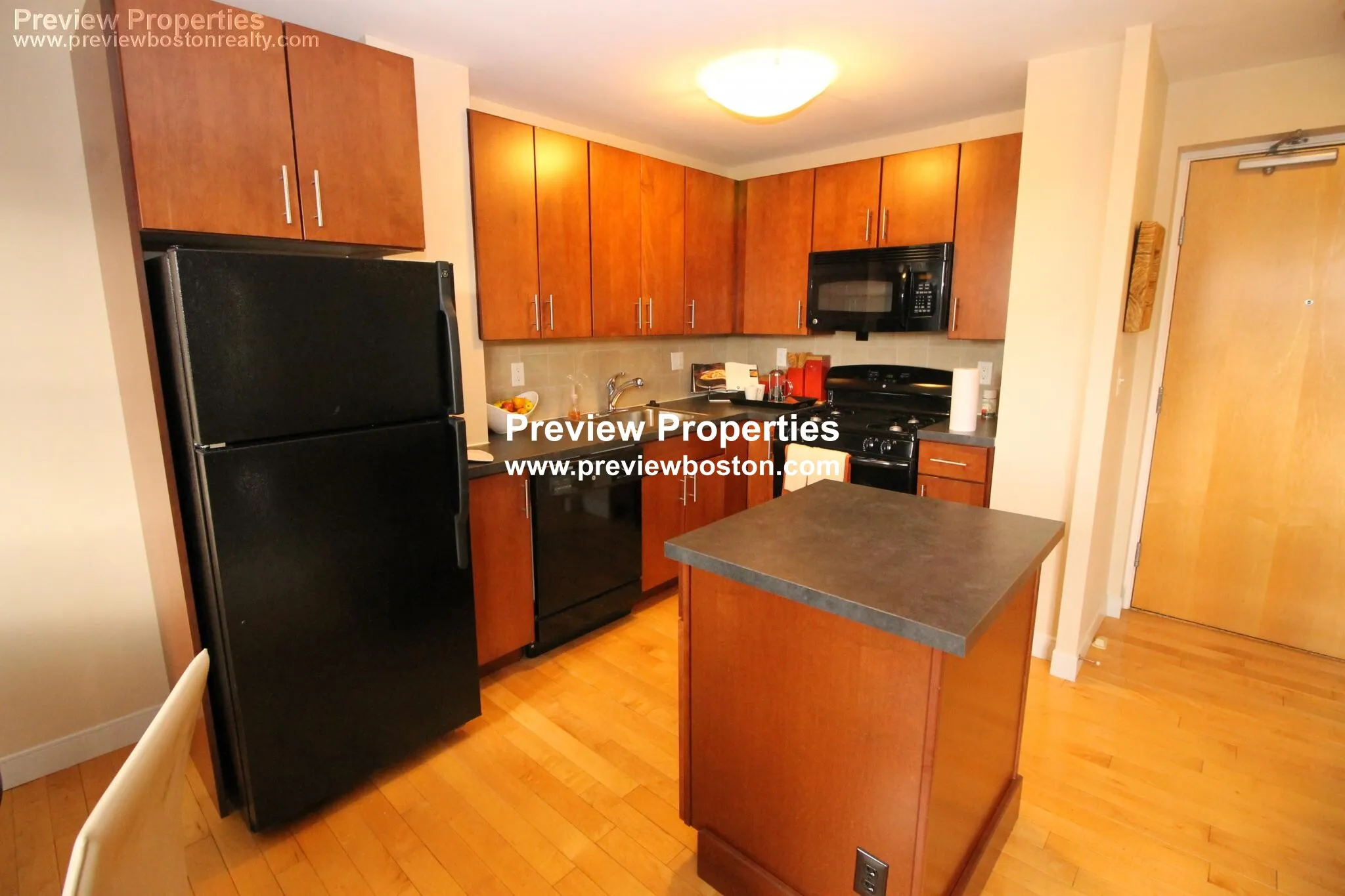 1 bed, 1 bath apartment for rent at 10 Camelot Ct Unit 10-3KP, Brighton — photo 19 of 29