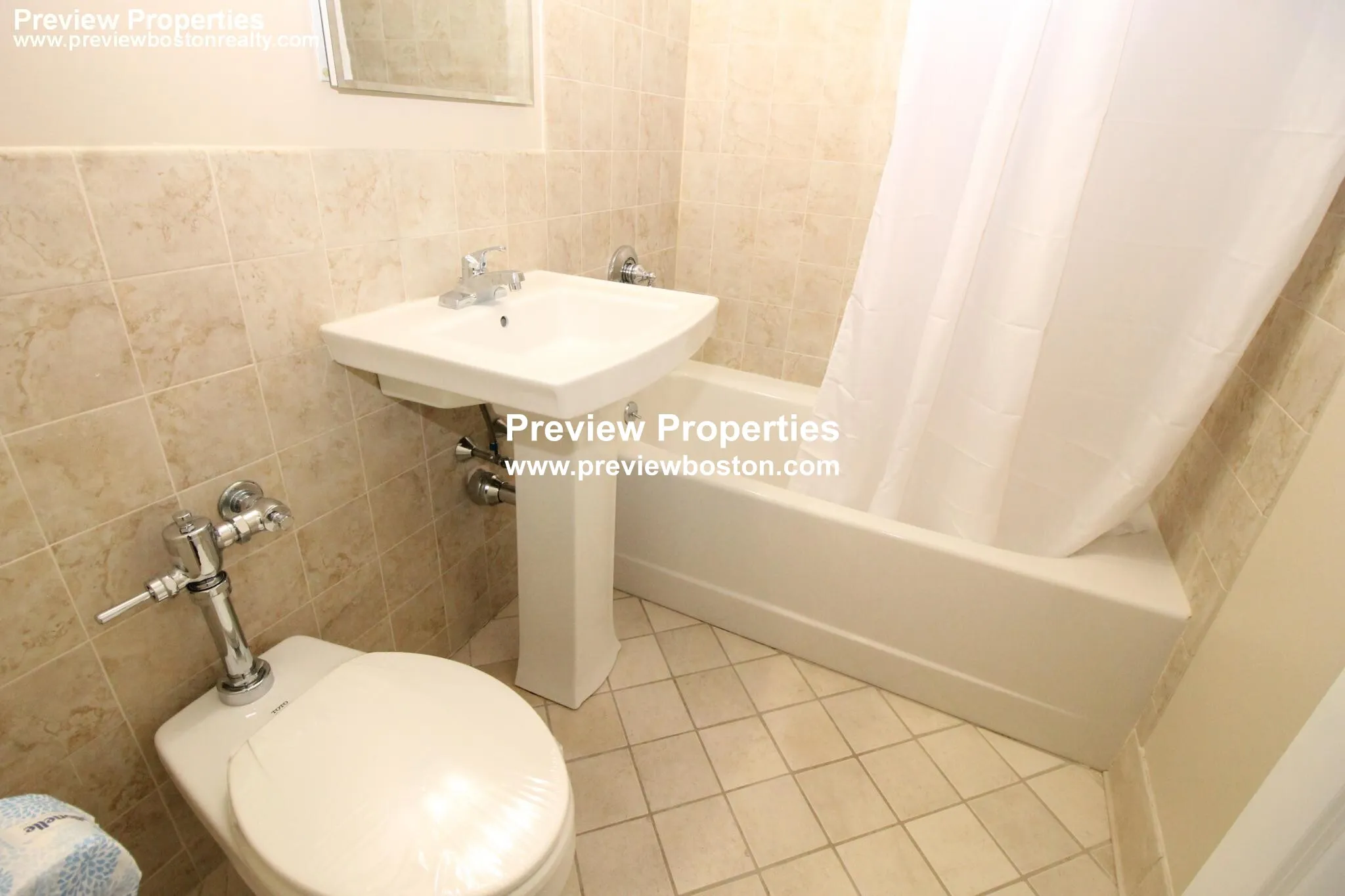 1 bed, 1 bath apartment for rent at 10 Camelot Ct Unit 10-3KP, Brighton — photo 12 of 29