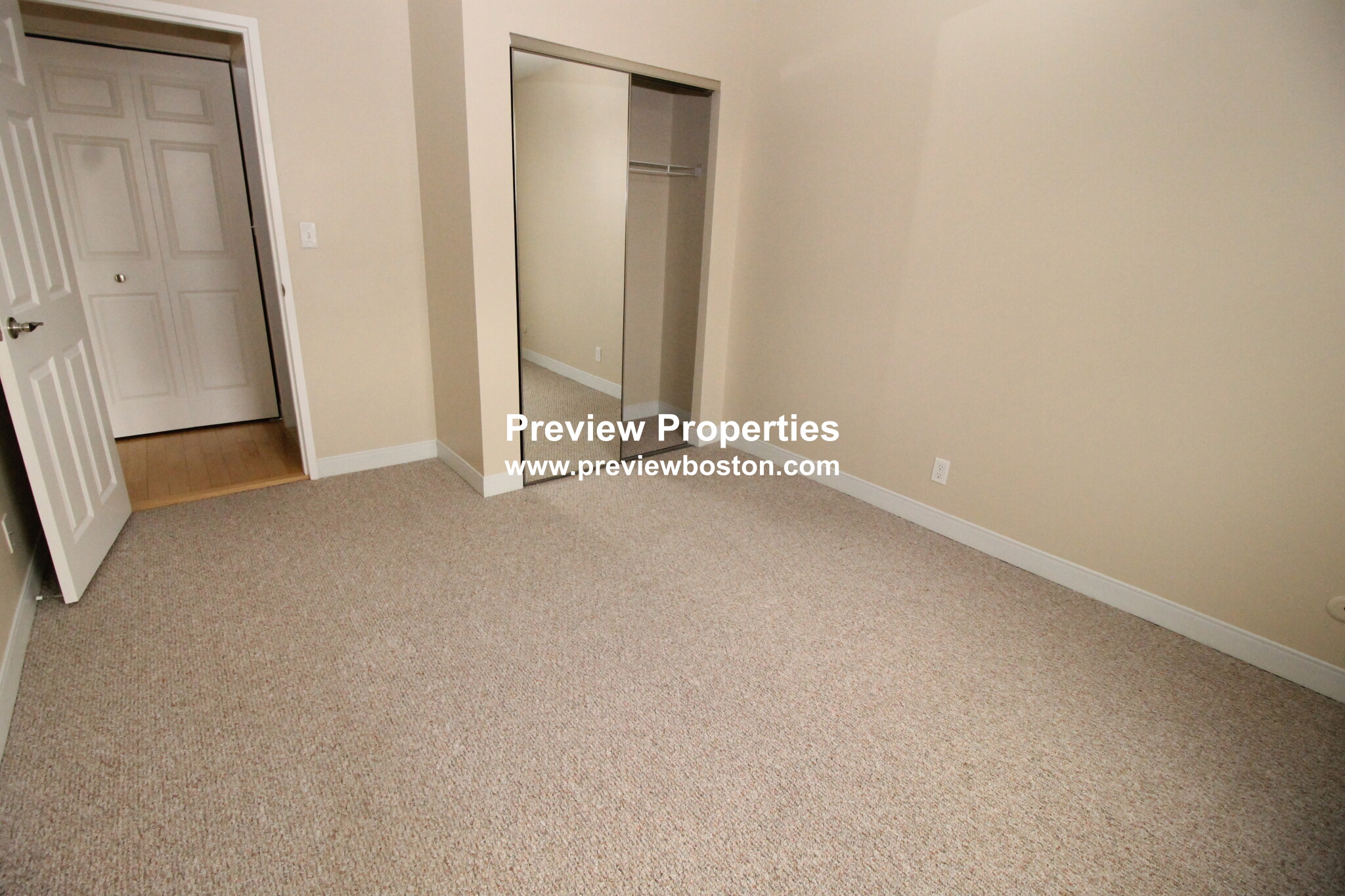 2 bed, 1 bath apartment for rent at 10 Camelot Ct Unit 10-5LP, Brighton — photo 10 of 29