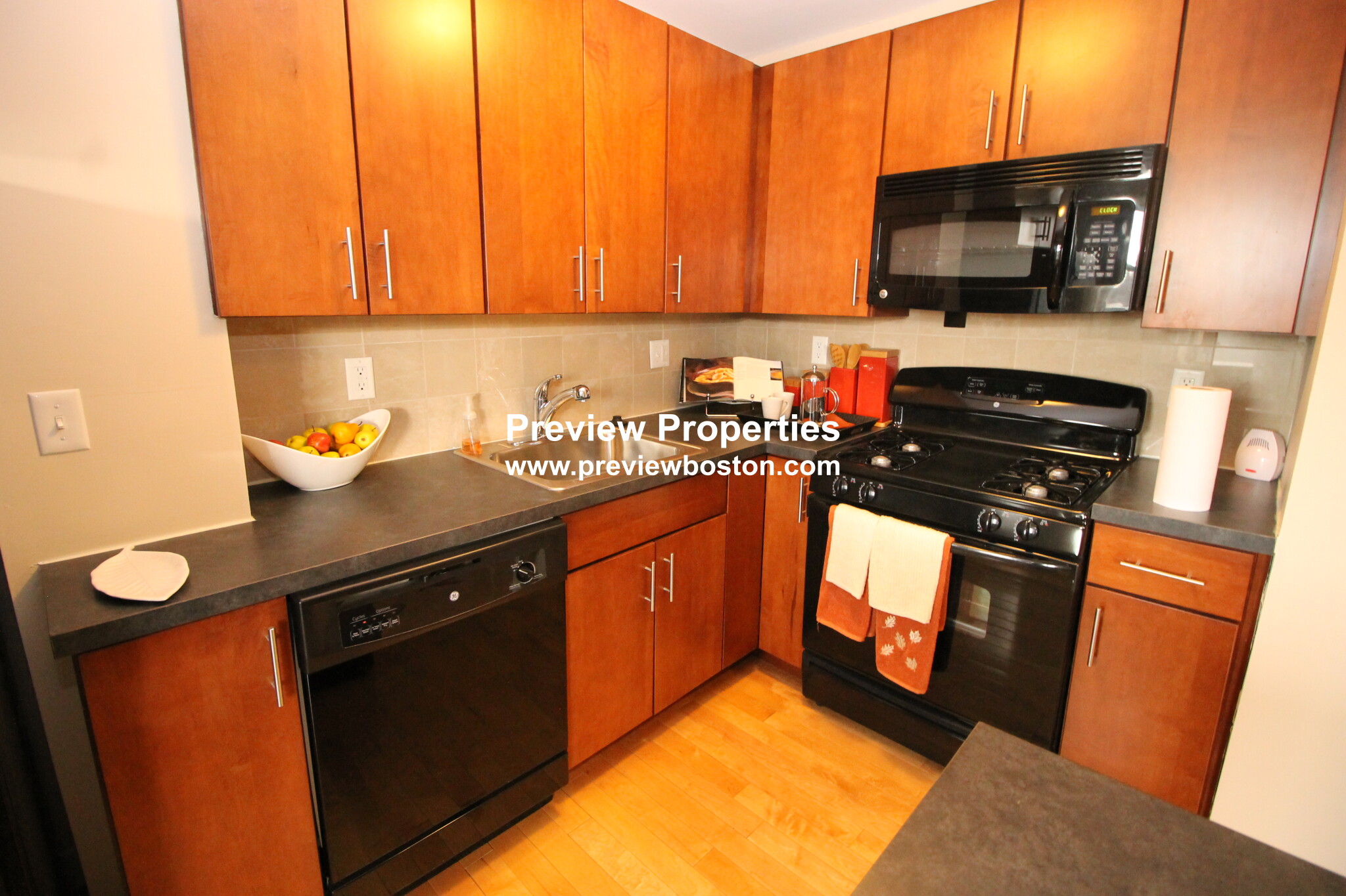 2 bed, 1 bath apartment for rent at 10 Camelot Ct Unit 10-5LP, Brighton — photo 9 of 29