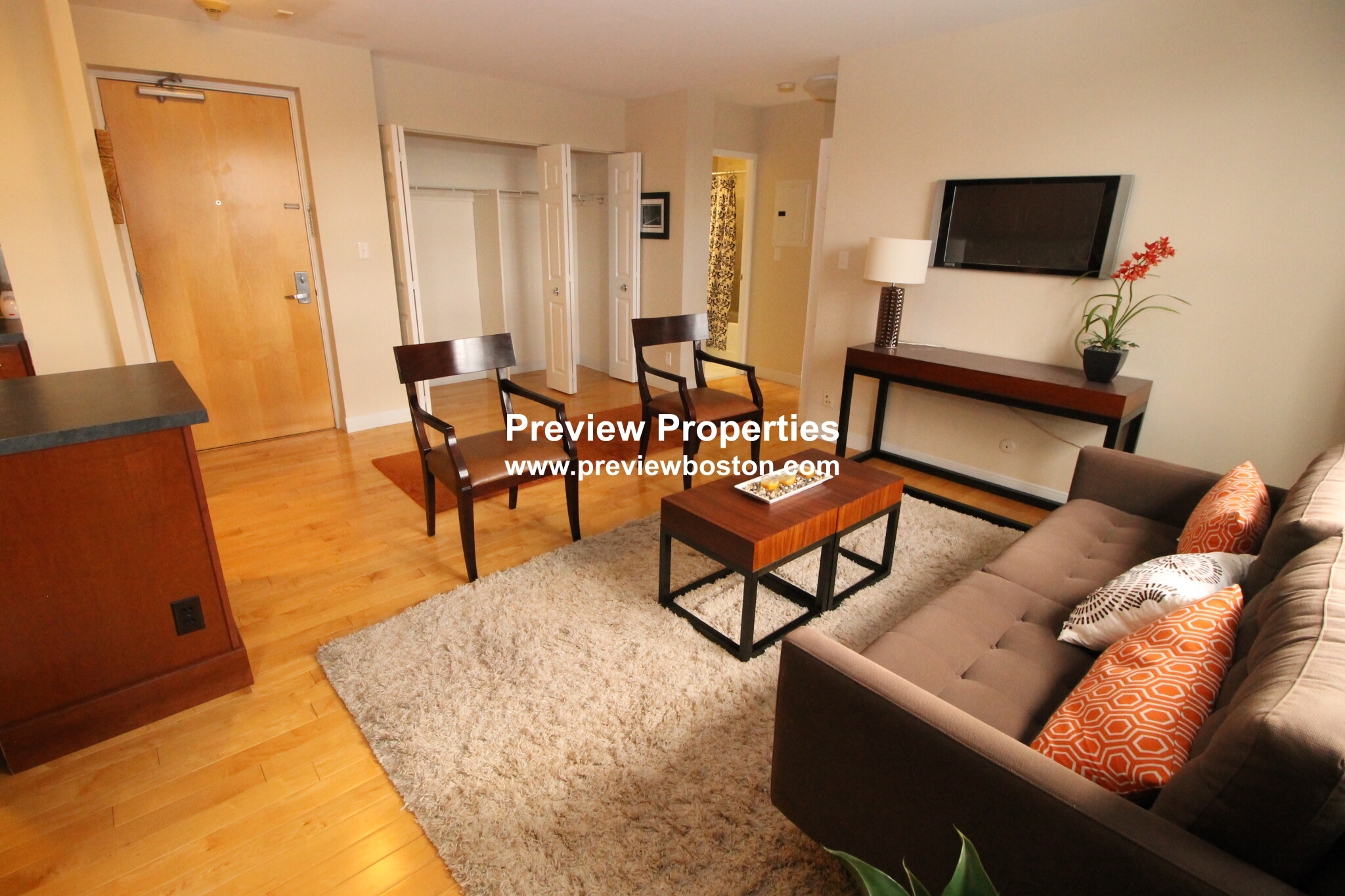 2 bed, 1 bath apartment for rent at 10 Camelot Ct Unit 10-5LP, Brighton — photo 4 of 29