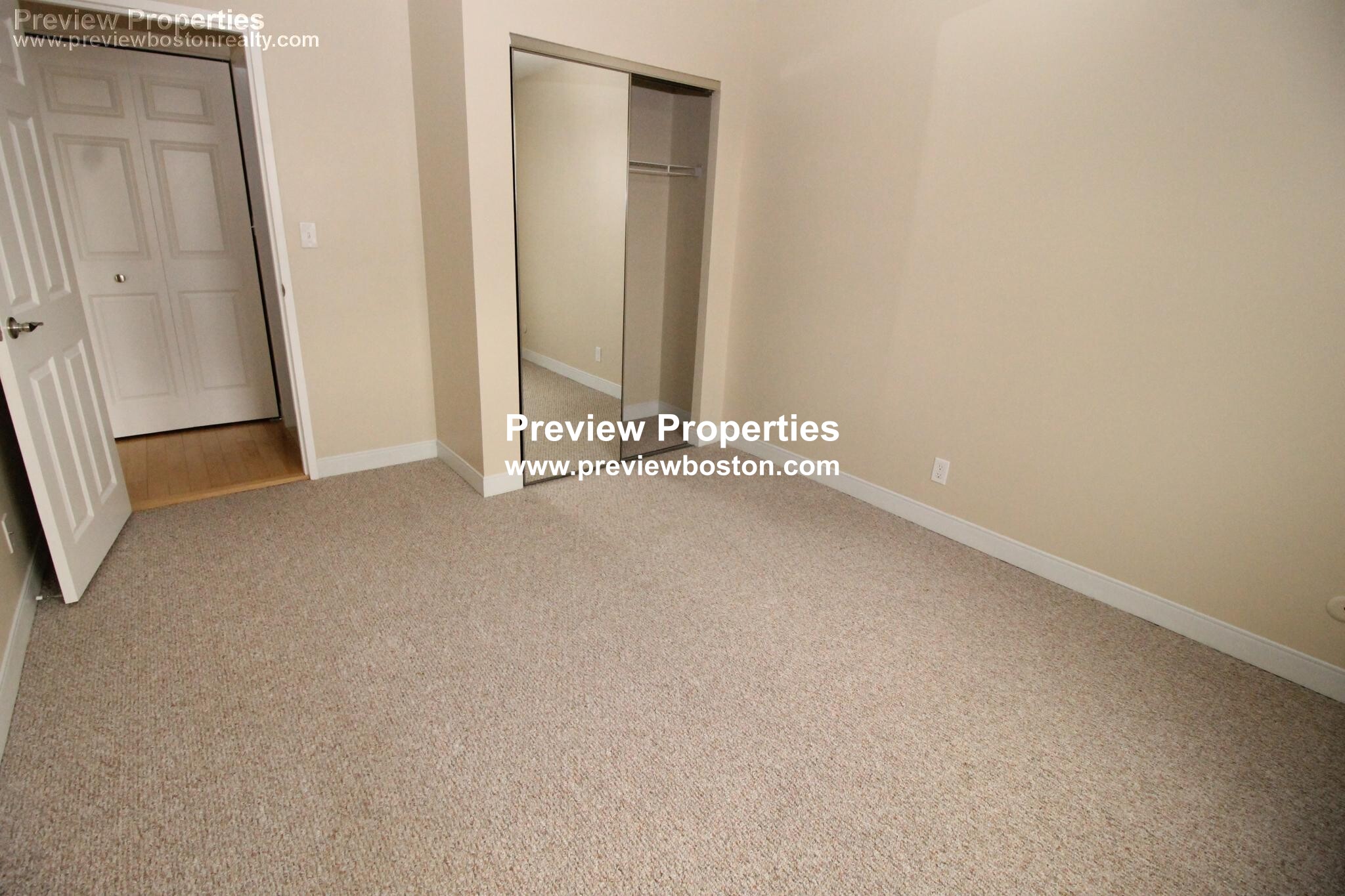 1 bed, 1 bath apartment for rent at 10 Camelot Ct Unit 10-6GP, Brighton — photo 12 of 31