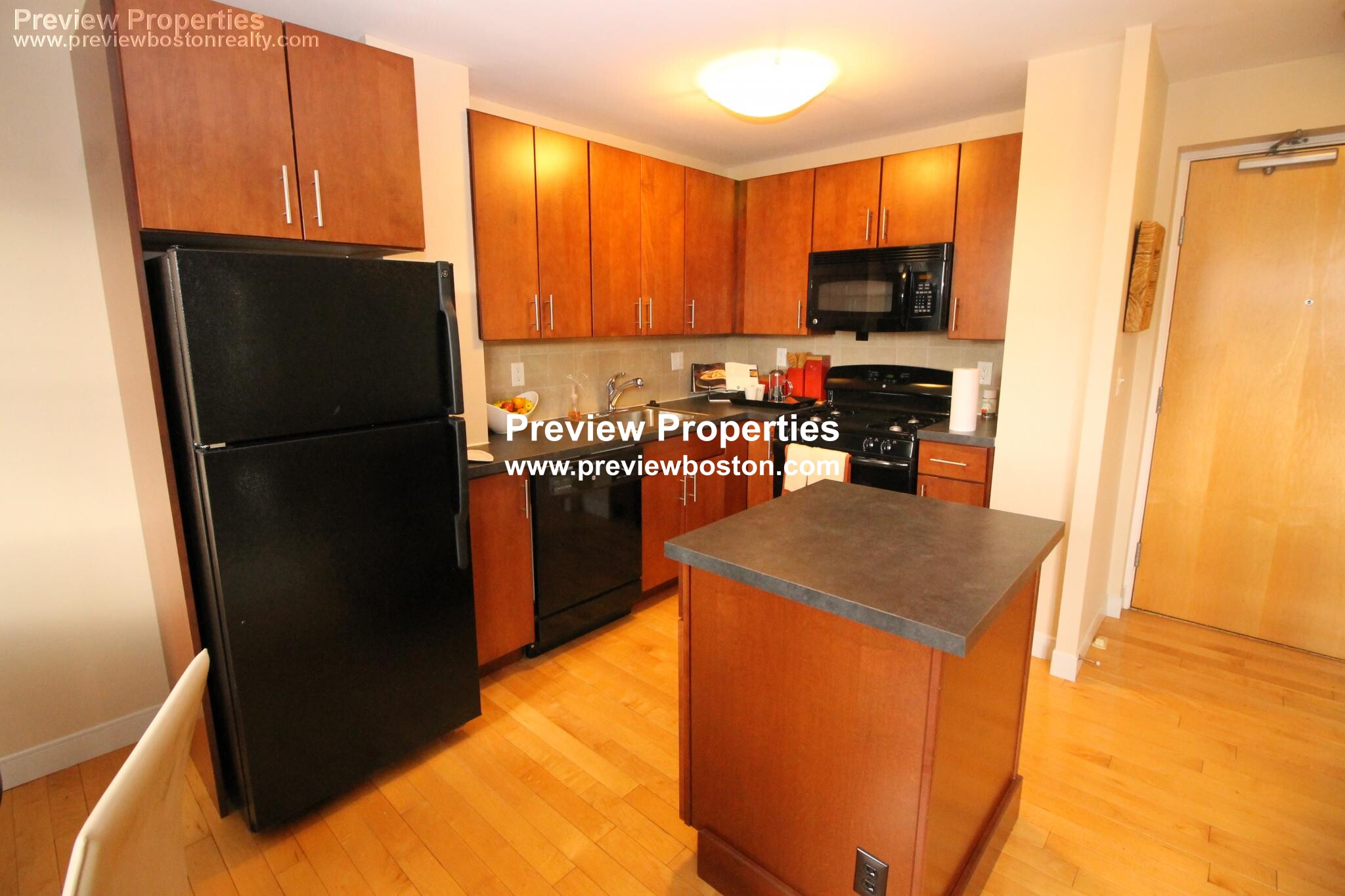 1 bed, 1 bath apartment for rent at 10 Camelot Ct Unit 10-6GP, Brighton — photo 21 of 31