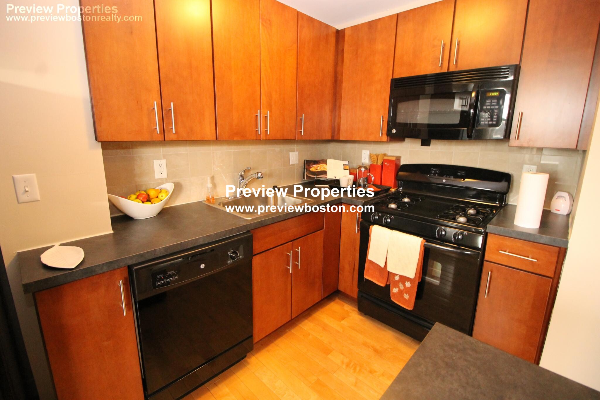 1 bed, 1 bath apartment for rent at 10 Camelot Ct Unit 10-7KP, Brighton — photo 11 of 31