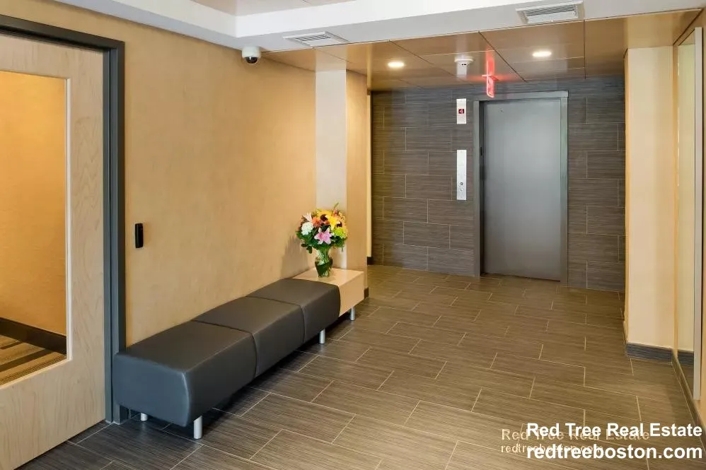 3 bed, 1 bath apartment for rent at 10 Camelot Ct Unit 5, Brighton