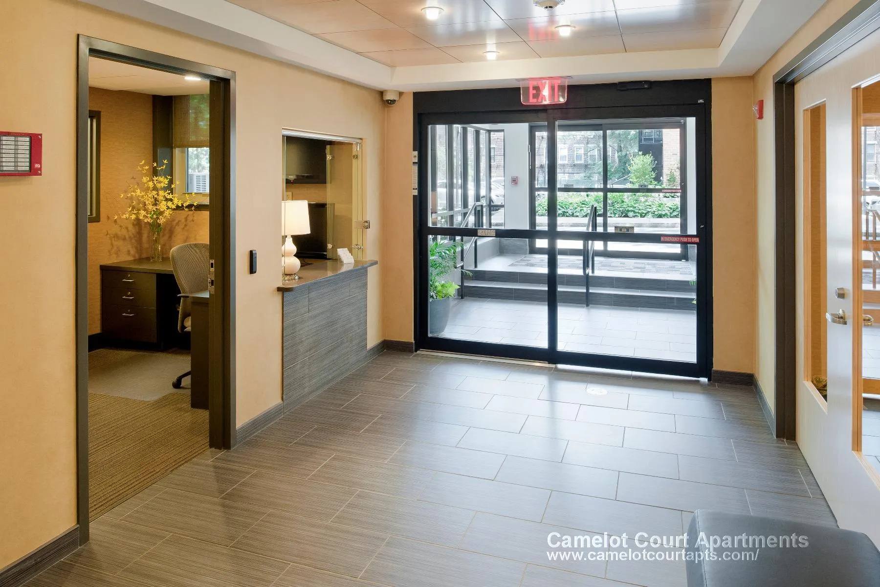 3 bed, 1 bath apartment for rent at 10 Camelot Ct Unit 5, Brighton — photo 8 of 8