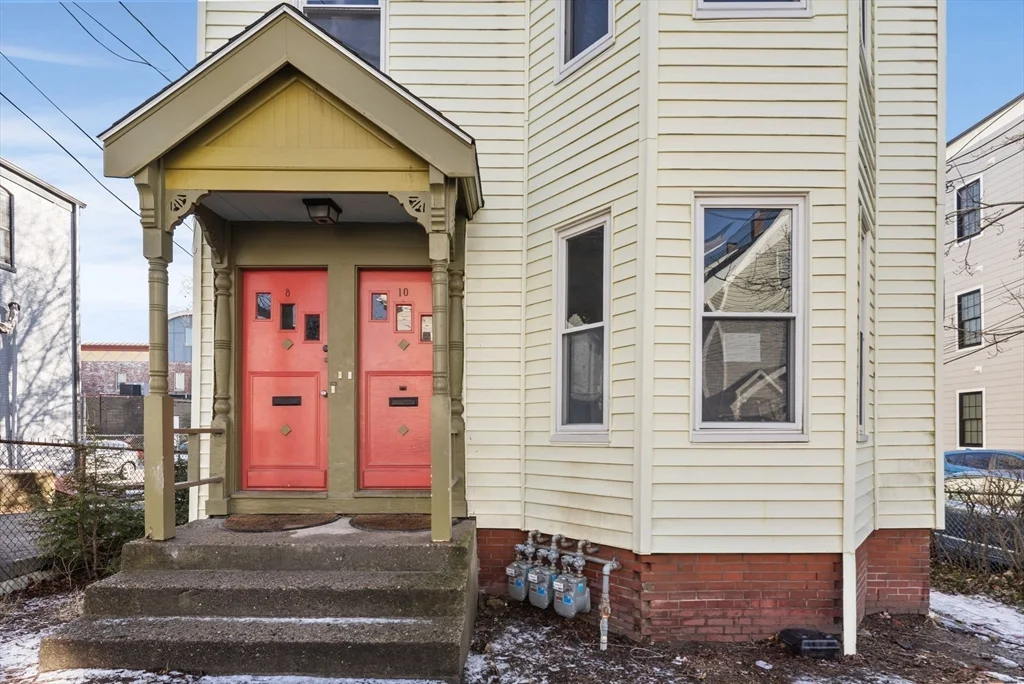 2 bed, 1 bath apartment for rent at 10 Carlton St Unit 1, Somerville — photo 14 of 14