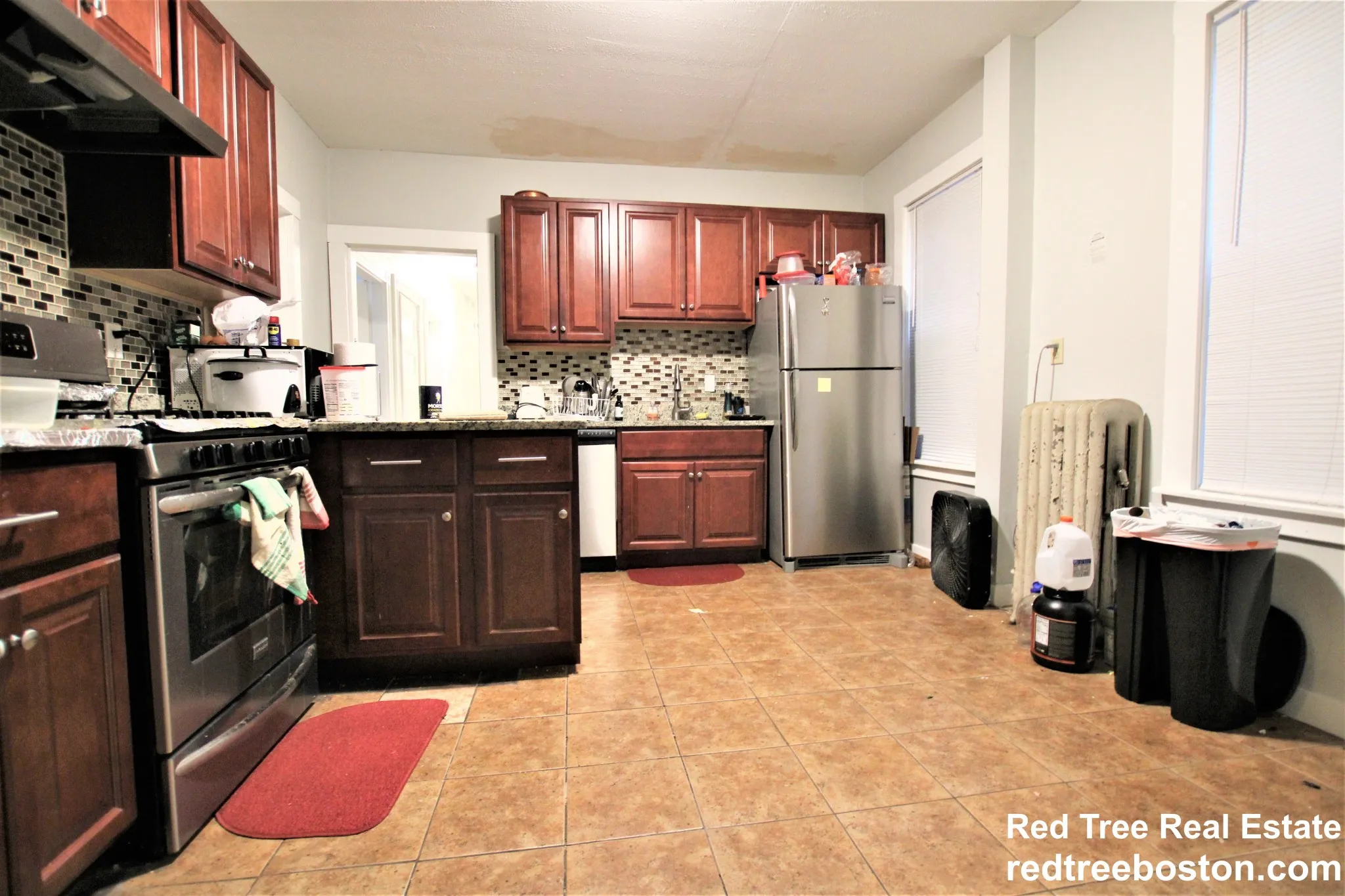 3 bed, 1 bath apartment for rent at 10 Carmel St Unit 1, Mission Hill — photo 2 of 28