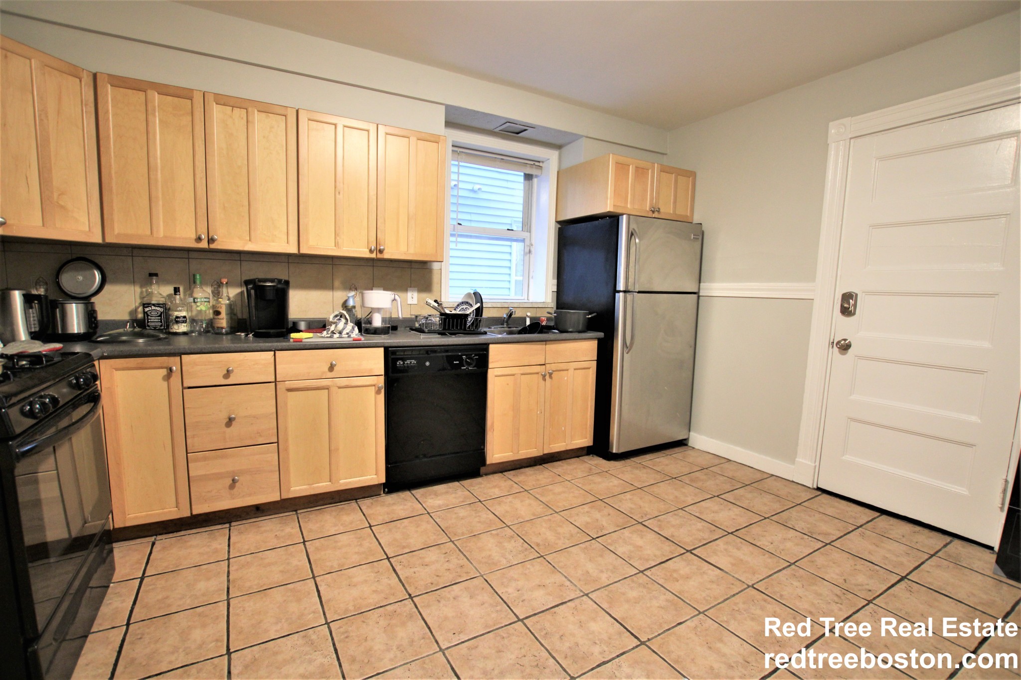 4 bed, 1 bath apartment for rent at 10 Carmel St Unit 2, Mission Hill — photo 1 of 21