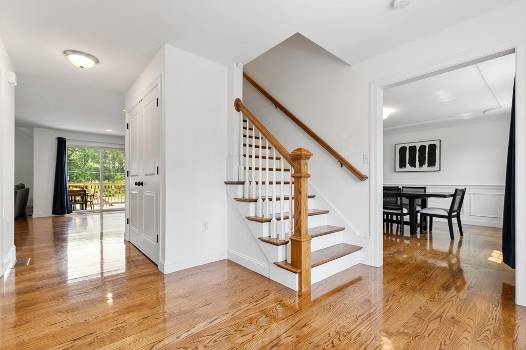 4 bed, 2 bath apartment for rent at 10 Carol Ave, Burlington — photo 15 of 34