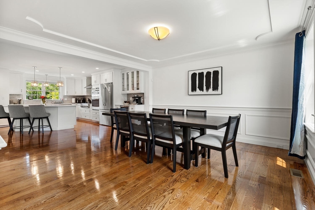 4 bed, 2 bath apartment for rent at 10 Carol Ave, Burlington — photo 14 of 34