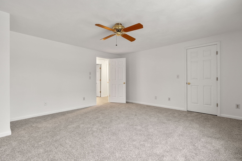 2 bed, 1 bath apartment for rent at 10 Carriage Ct Unit 10, Merrimac — photo 9 of 20