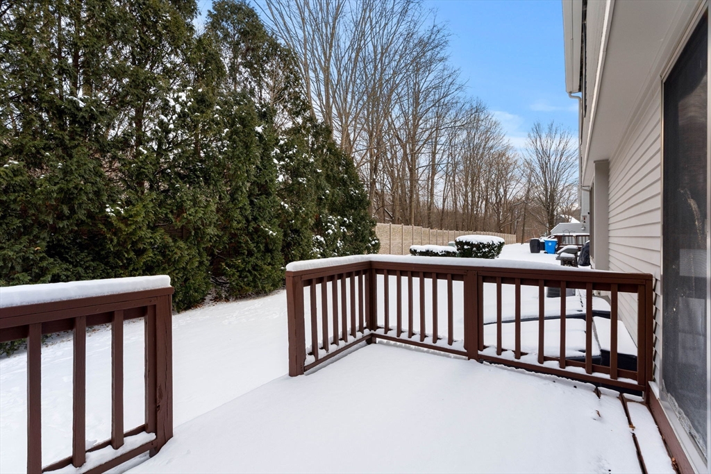 2 bed, 1 bath apartment for rent at 10 Carriage Ct Unit 10, Merrimac — photo 20 of 20