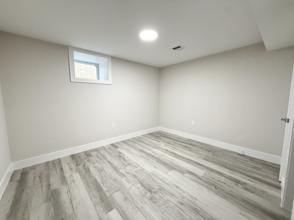 4 bed, 3 bath apartment for rent at 10 Cawfield St Unit 1, Dorchester — photo 8 of 14