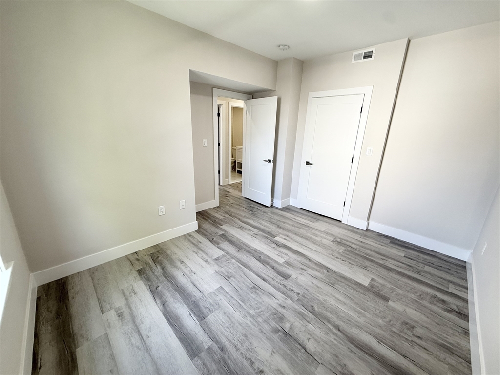 3 bed, 2 bath apartment for rent at 10 Cawfield St Unit 2, Dorchester — photo 5 of 9