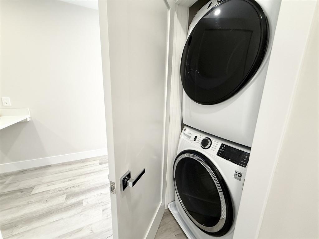 3 bed, 2 bath apartment for rent at 10 Cawfield St Unit 2, Dorchester — photo 8 of 9