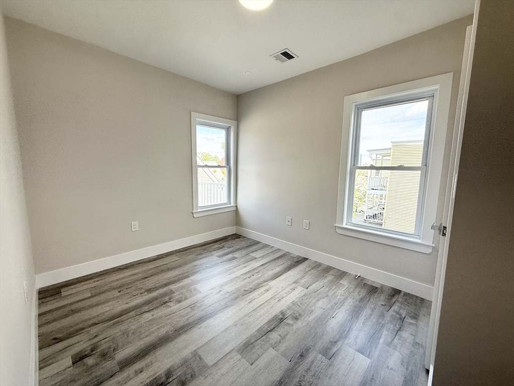 3 bed, 2 bath apartment for rent at 10 Cawfield St Unit 3, Dorchester — photo 4 of 8