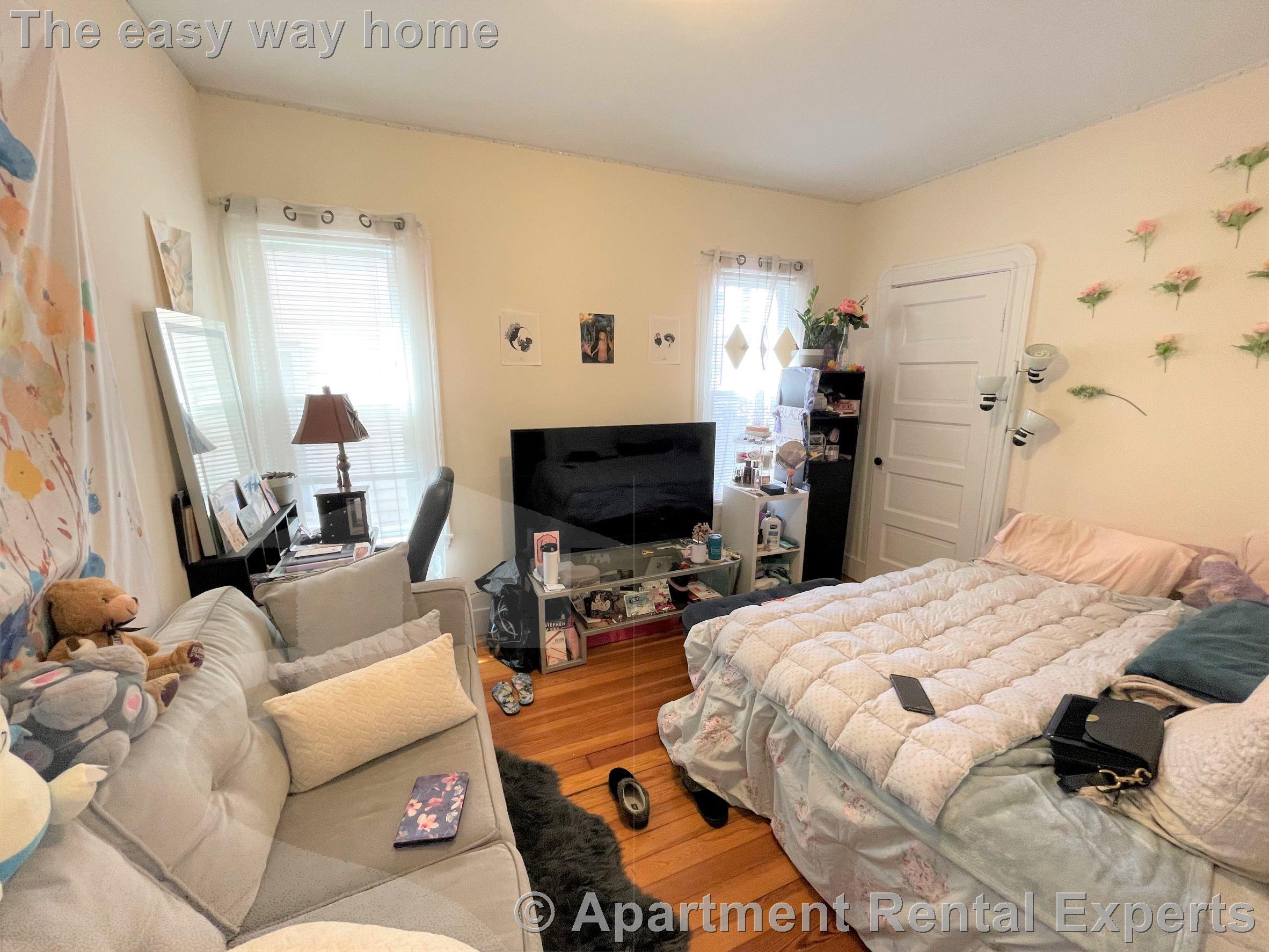3 bed, 1 bath apartment for rent at 10 Chandler St Unit 1, Davis Square — photo 12 of 15